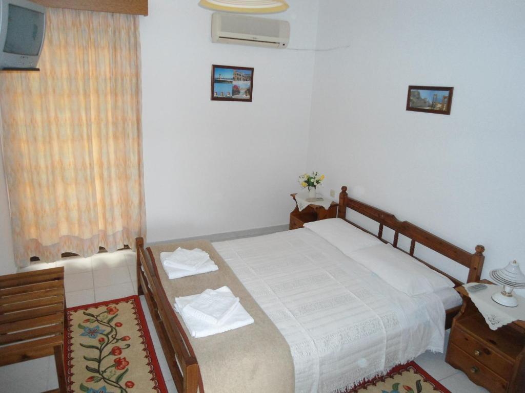 Evi Apartments And Studios Theológosz Szoba fotó