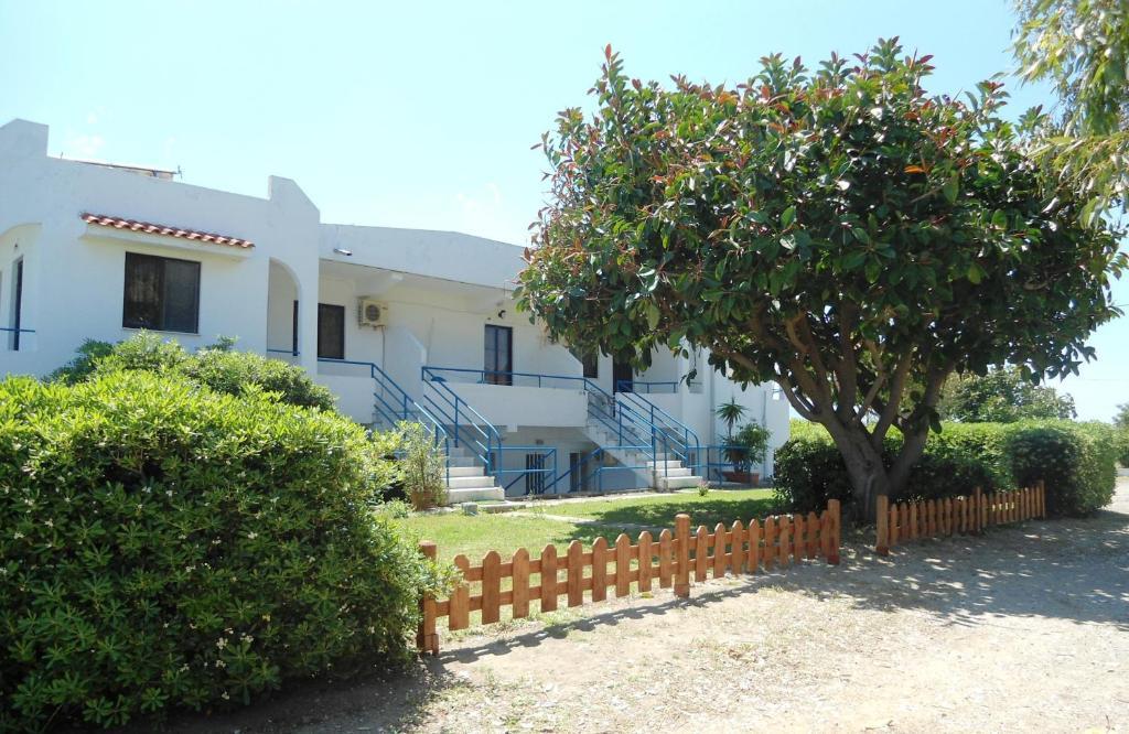 Evi Apartments And Studios Theológosz Szoba fotó
